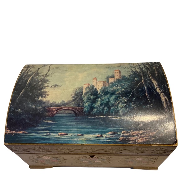 Vintage Florentine Chest Style Musical Jewelry Box! Made in Japan! - Picture 7 of 10